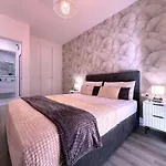 Tropicalidays Casa Arnold * 푸에르토 데 산티아고